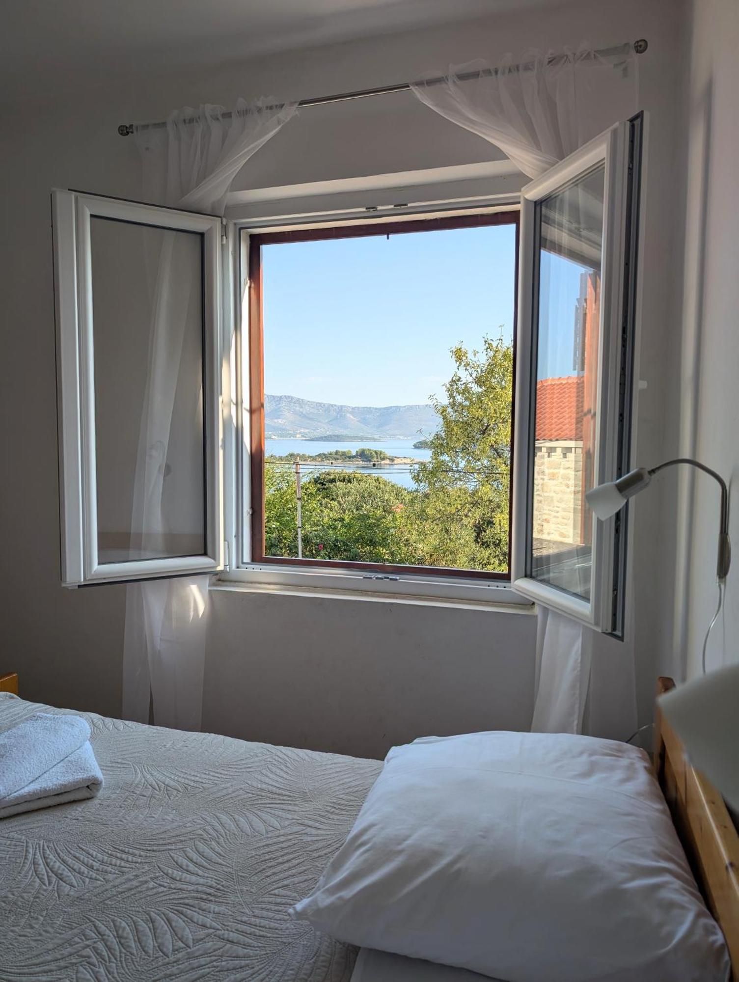 Apartments Ante Lumbarda Exterior photo