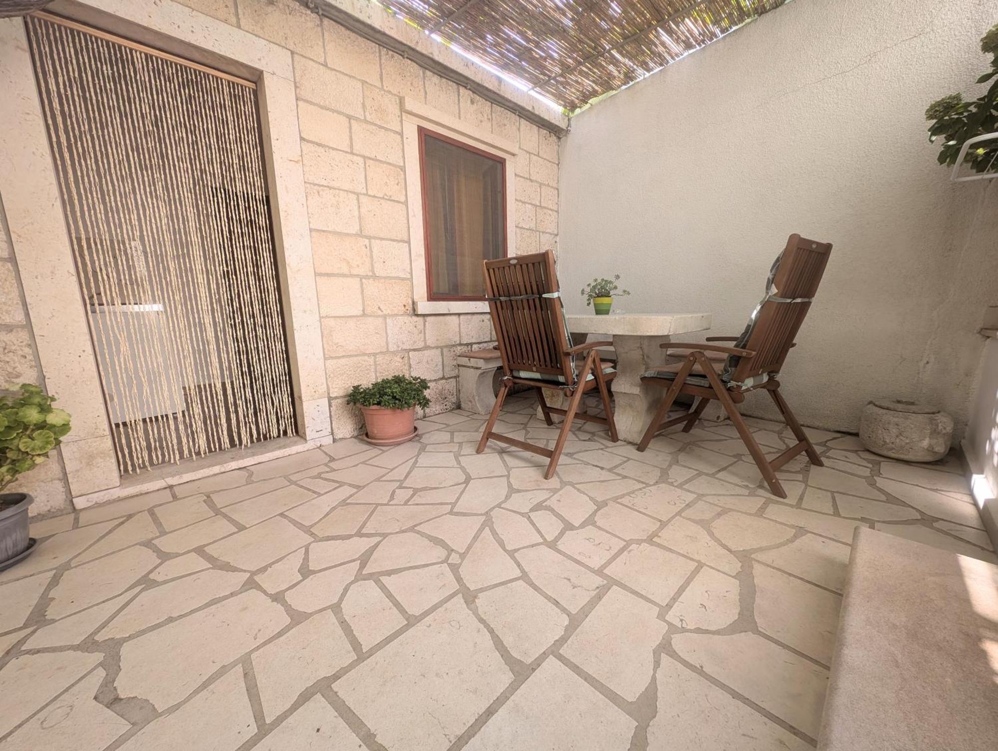 Apartments Ante Lumbarda Exterior photo